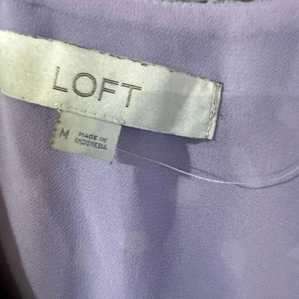 LOFT Lavender Polka Dot Camisole Women Size Medium Purple Spaghetti Strap Top - Picture 3 of 5